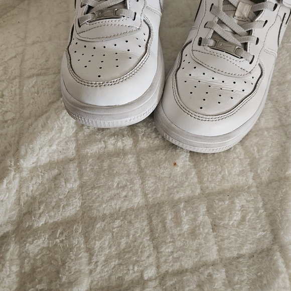 Nike White Kids Sneakers - Picture 5 of 11